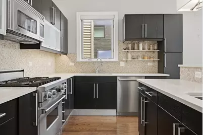 2062 N Leavitt Street #2, Chicago, IL 60647 - Photo 12