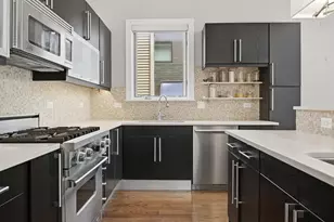 2062 N Leavitt St, Chicago, IL 60647 - Photo 12