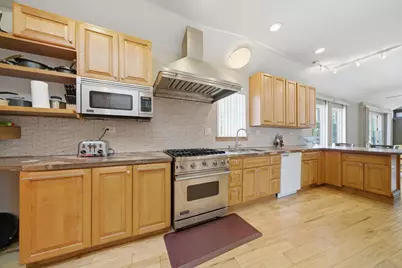 6710 W Forest Preserve Drive, Harwood Heights, IL 60706 - Photo 16