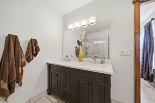 6710 W Forest Preserve Dr, Harwood Heights, IL 60706 - Photo 24