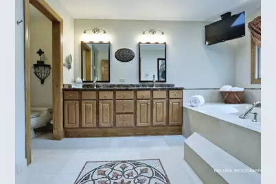 26639 N Longmeadow Circle, Mundelein, IL 60060 - Photo 24