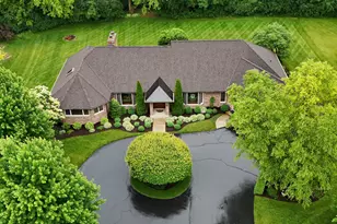 26639 N Longmeadow Circle, Mundelein, IL 60060 - Photo 1