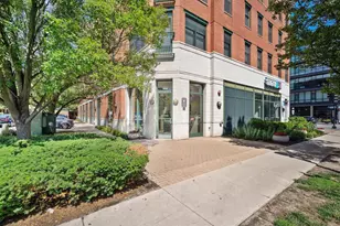 125 N Euclid Ave, Oak Park, IL 60301 - Photo 1