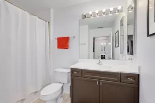125 N Euclid Ave, Oak Park, IL 60301 - Photo 12