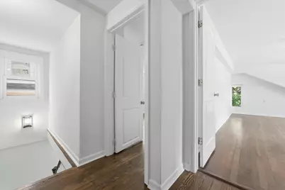 2715 Harvey Avenue, Berwyn, IL 60402 - Photo 18