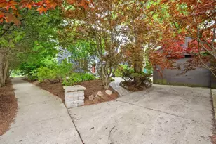 3904 Earlston Rd, Downers Grove, IL 60515 - Photo 4