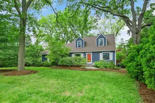 3904 Earlston Rd, Downers Grove, IL 60515 - Photo 2