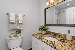 5400 Astor Ln, Rolling Meadows, IL 60008 - Photo 8