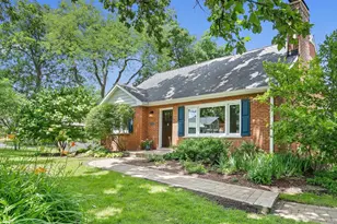 5902 Wolf Rd, Western Springs, IL 60558 - Photo 2