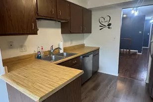 871 Cross Creek Ct, Roselle, IL 60172 - Photo 10