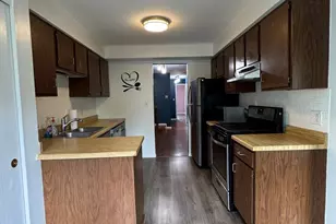 871 Cross Creek Ct, Roselle, IL 60172 - Photo 12