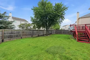 154 Augusta Dr, Streamwood, IL 60107 - Photo 40