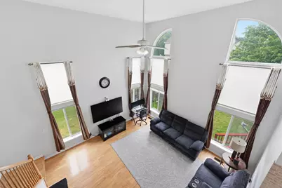 154 Augusta Drive, Streamwood, IL 60107 - Photo 32
