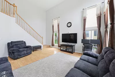 154 Augusta Drive, Streamwood, IL 60107 - Photo 12