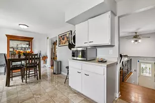 356 W Park Ave, Addison, IL 60101 - Photo 8