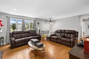 356 W Park Ave, Addison, IL 60101 - Photo 4