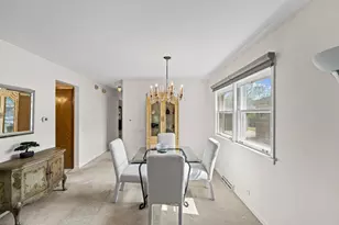 3818 Isabel St, Skokie, IL 60076 - Photo 4