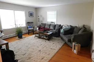 1911 Dewes St, Glenview, IL 60025 - Photo 2