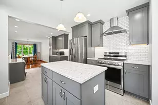 411 Carlisle Rd, Batavia, IL 60510 - Photo 14