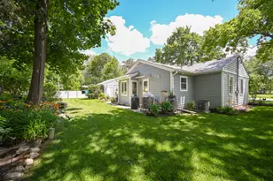 411 Carlisle Rd, Batavia, IL 60510 - Photo 24