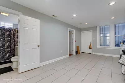 2711 E 93rd Street, Chicago, IL 60617 - Photo 14