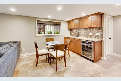 1311 E Woodford Place, Arlington Heights, IL 60004 - Photo 14