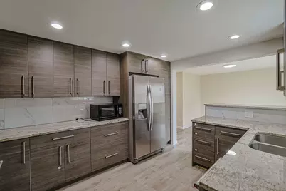 9249 Barberry Lane, Des Plaines, IL 60016 - Photo 12