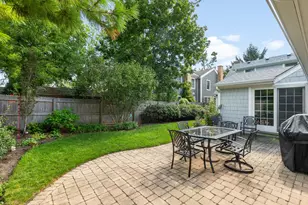 222 E Center Ave, Lake Bluff, IL 60044 - Photo 32