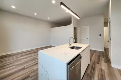 1348 W Roscoe Street #209, Chicago, IL 60657 - Photo 6