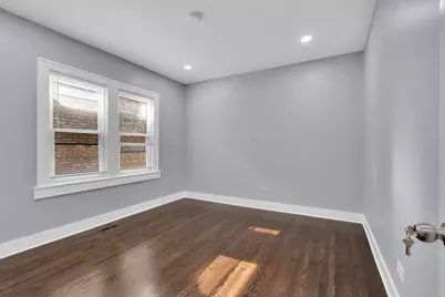 2539 W Morse Avenue, Chicago, IL 60645 - Photo 24