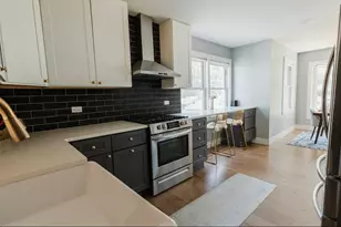 1907 E Indiana St, Wheaton, IL 60187 - Photo 6