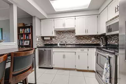 917 Vose Drive #411, Gurnee, IL 60031 - Photo 10