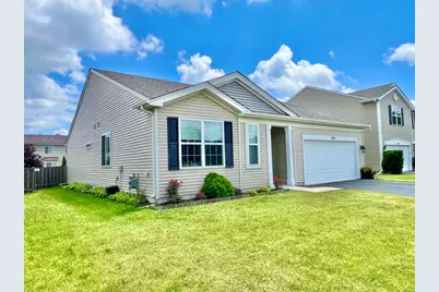1074 Chestnut Drive, Pingree Grove, IL 60140 - Photo 2