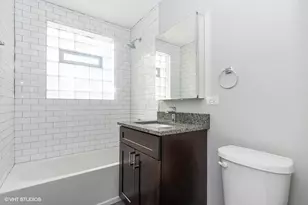 6515 N Seeley Ave, Chicago, IL 60645 - Photo 8