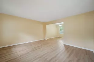 5112 Main St, Lisle, IL 60532 - Photo 2