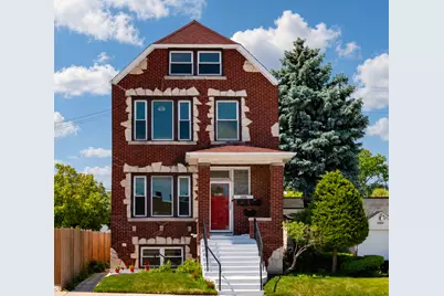4988 N Elston Avenue, Chicago, IL 60630 - Photo 1