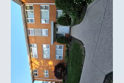 6925 W 64th Place #2f, Chicago, IL 60638 - Photo 2