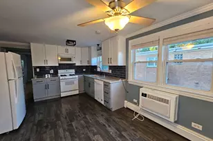 6925 W 64th Pl, Chicago, IL 60638 - Photo 8