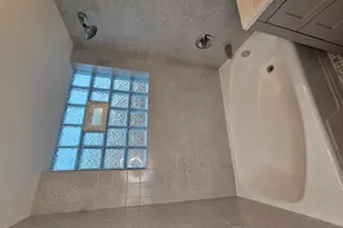 6925 W 64th Pl, Chicago, IL 60638 - Photo 10