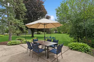 413 Catalpa Ln, Libertyville, IL 60048 - Photo 20