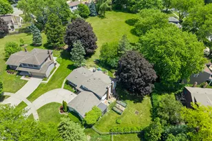 413 Catalpa Ln, Libertyville, IL 60048 - Photo 4