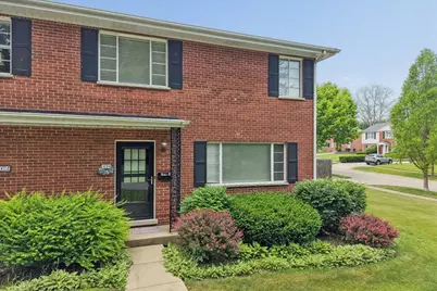 40 S Maywood Road #40, Lake Forest, IL 60045 - Photo 2