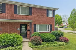 40 S Maywood Rd, Lake Forest, IL 60045 - Photo 2