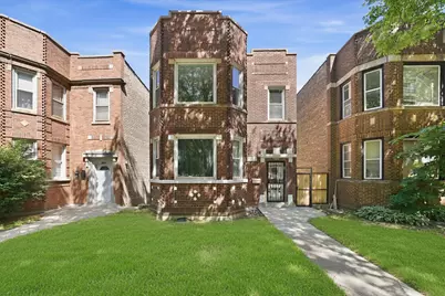 9015 S Muskegon Avenue, Chicago, IL 60617 - Photo 1