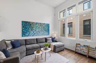 2740 N Wayne Ave, Chicago, IL 60614 - Photo 4