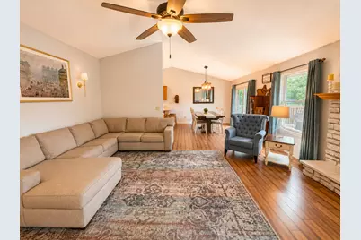 614 Moth Street, Pecatonica, IL 61063 - Photo 6