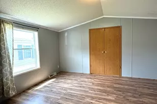 1028 NW Alma Cir, Round Lake, IL 60073 - Photo 28