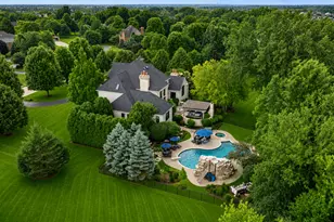 10N618 Manchester Ln, Elgin, IL 60124 - Photo 4