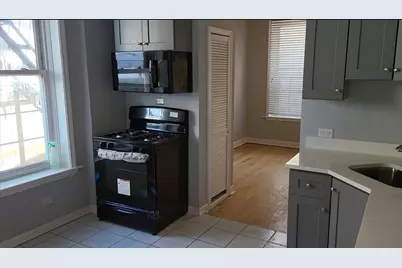 1025 W Cullerton Street #2R, Chicago, IL 60608 - Photo 2