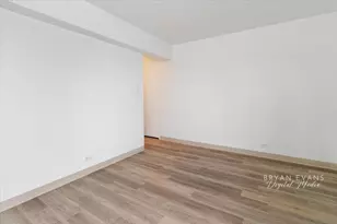 7337 S South Shore Dr, Chicago, IL 60649 - Photo 10